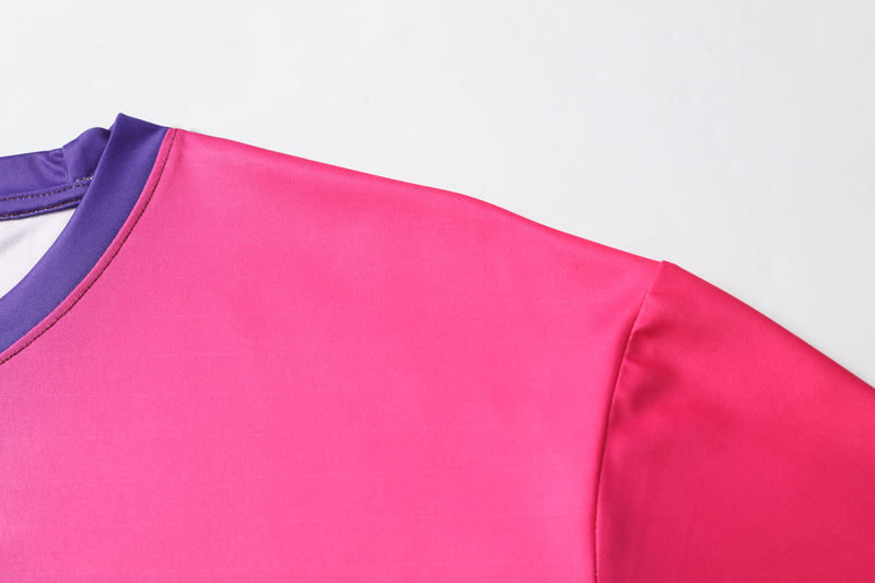 粉色网格V领足球T恤-08