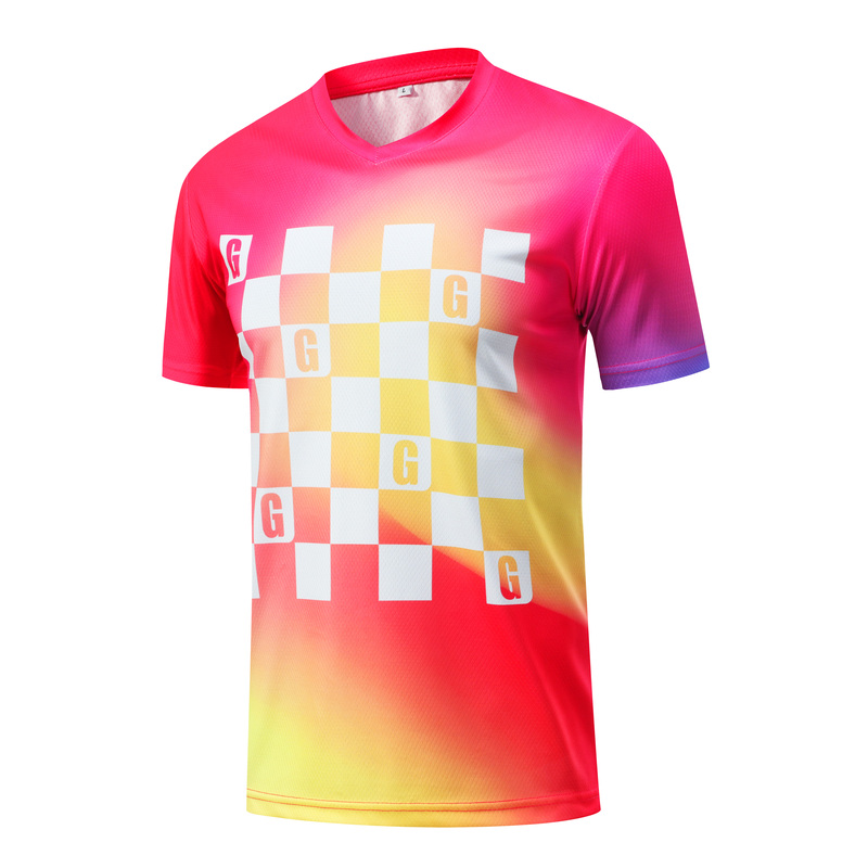 粉色网格V领足球T恤-02