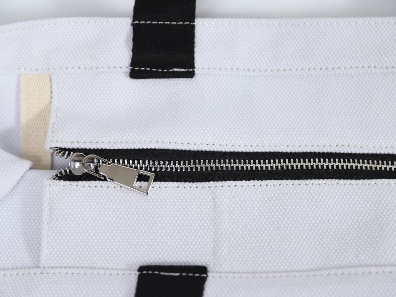 白色横款帆布包-13