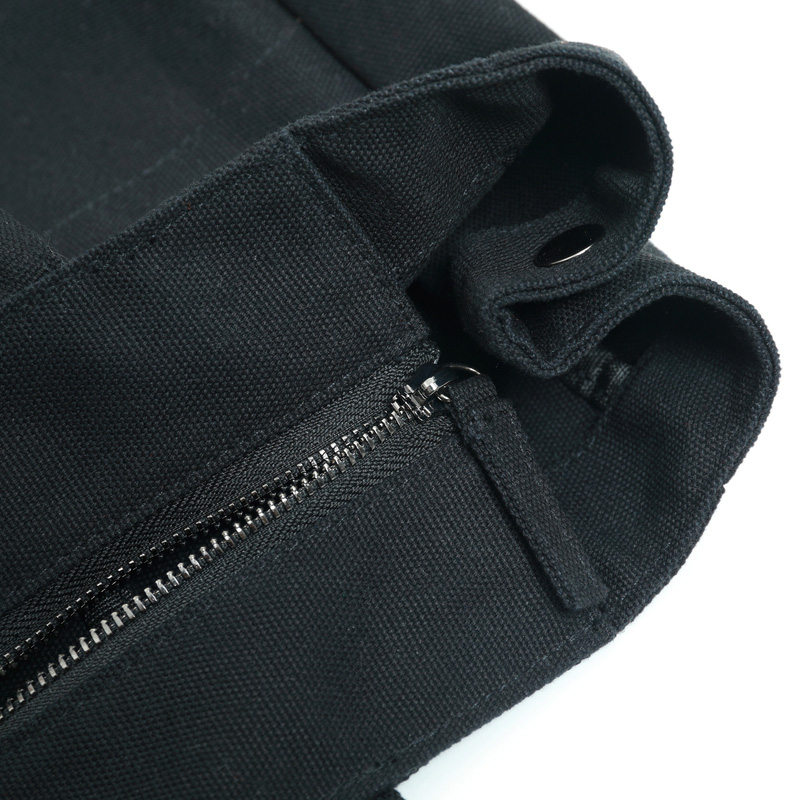 带底部和侧边黑色帆布包-03