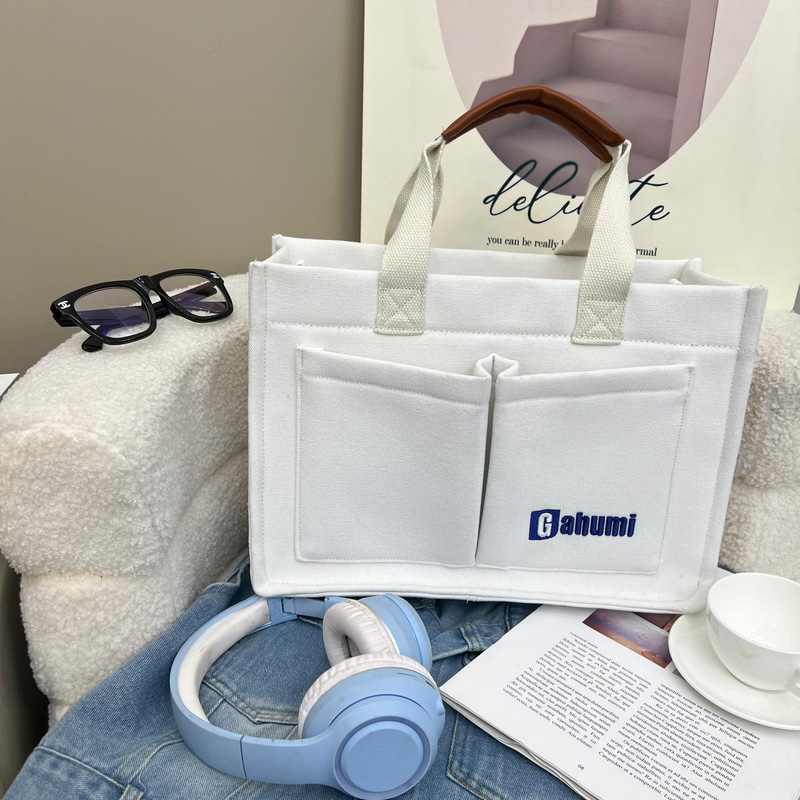 带底部和侧边织带及2个口袋的白色帆布包-19