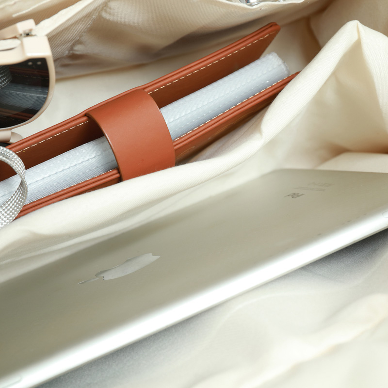 带底部和侧边织带及2个口袋的白色帆布包-21