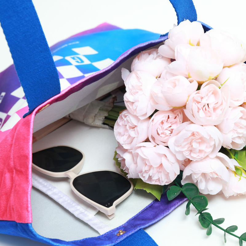 渐变色带铆钉帆布包-12